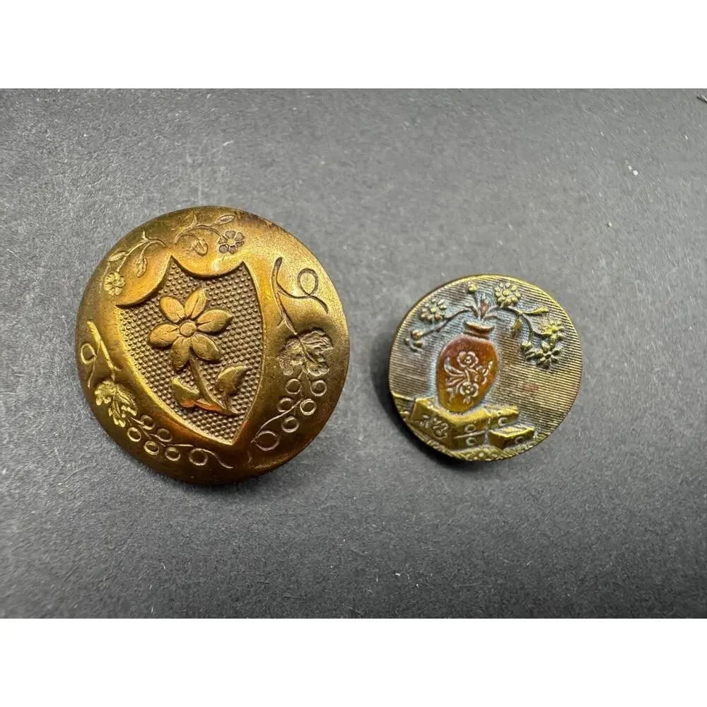 Antique Button Brass Floral Design Benedict & Burnham & Solidaire Paris France